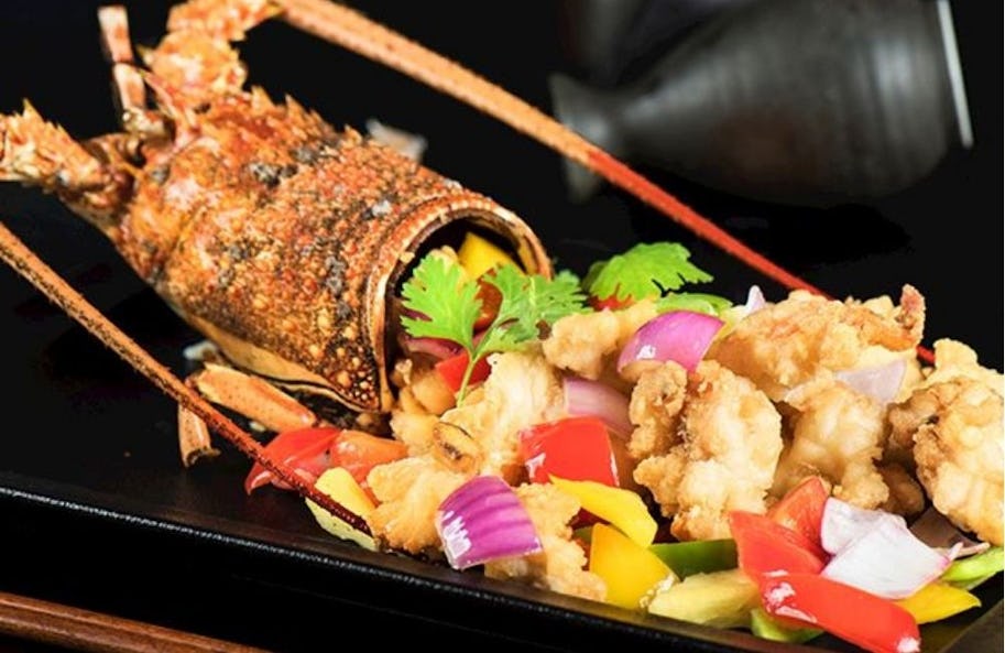 article/19/images/best-chinese-restaurants-dubai-long-yin_25012022045038.jpg?w=913&auto=format%2Ccompress