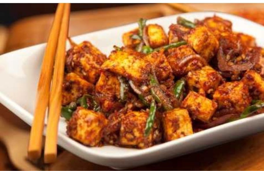 article/19/images/best-chinese-restaurants-dubai-the-monk_25012022052610.jpg?w=913&auto=format%2Ccompress