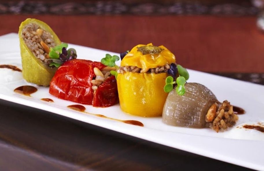 /article/20/images/best-turkish-restaurants-dubai-lalezar_28012022051723.jpg?w=913&auto=format%2Ccompress