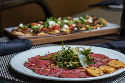 Stills Restaurant & Bar - Crowne Plaza Hotel Yas Island