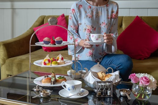 Champagne and Tea Lounge at Dukes The Palm