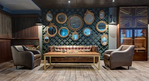 Cigar and Whisky Lounge