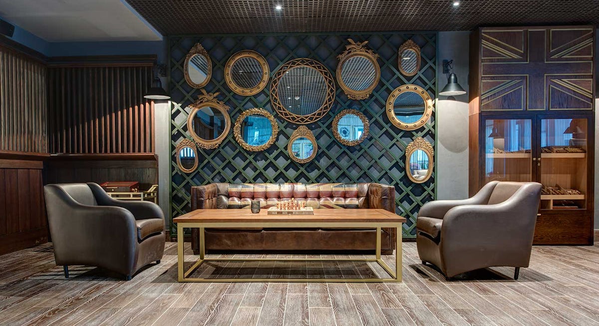 Cigar and Whisky Lounge