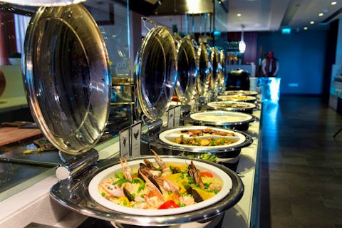 C Taste Restaurant - Centro Al Manhal Rotana