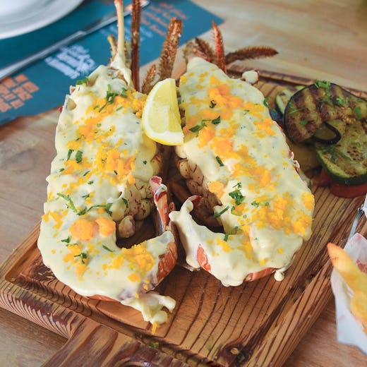 Aprons & Hammers La Mer