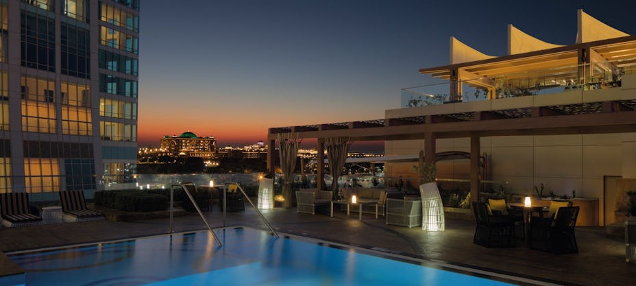 Azura Panoramic Lounge - The St. Regis Abu Dhabi