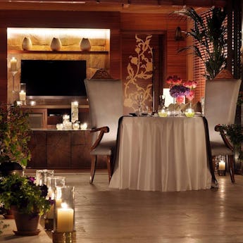 101 Dining Lounge and Marina