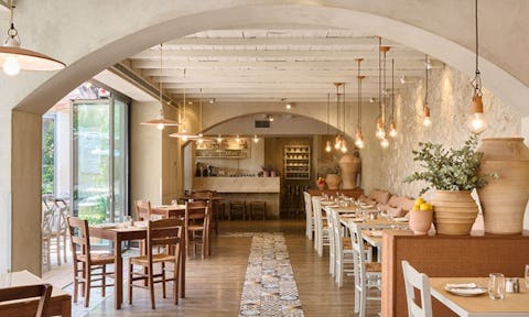 Mythos Kouzina & Grill