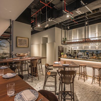 Weslodge Saloon City Walk