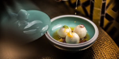 Ling Ling at Atlantis The Royal